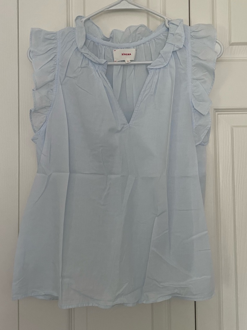 XiRENA Light Blue Ruffle-Trim V-Neck Sleeveless Blouse XS